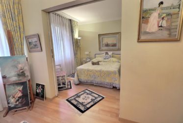 Magnifique appartement en viager occupé sans rente avec vue panoramique sur lac, grand jardin et port privé