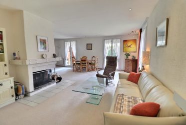Magnifique maison individuelle avec piscine et grand terrain en viager occupé sans rente
