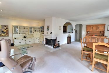 Magnifique maison individuelle avec piscine et grand terrain en viager occupé sans rente
