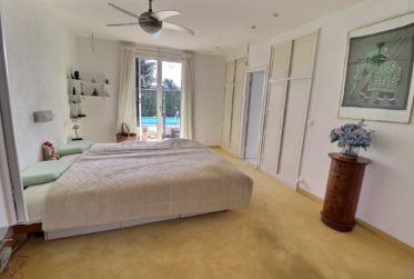 Magnifique maison individuelle avec piscine et grand terrain en viager occupé sans rente