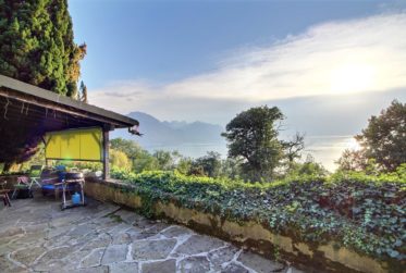 Maison d'Exception en Viager Occupé limité à 10 ans – Vue Panoramique sur le Lac Léman
