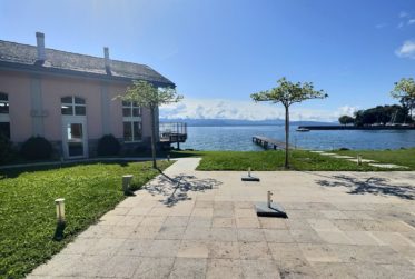 Magnifique appartement en viager occupé sans rente. Vue Lac et Port privé.