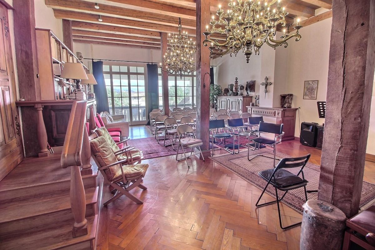 UNIQUE: Magnifique maison en viager semi-occupé sans rente