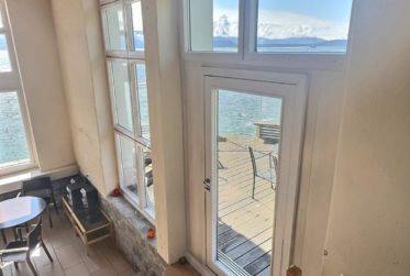 Magnifique appartement en viager occupé sans rente. Vue Lac et Port privé.