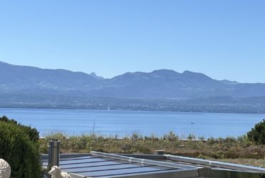 Magnifique appartement en viager occupé sans rente. Vue Lac et Port privé.