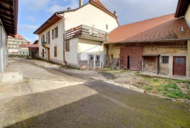 GRAND POTENTIEL pour cette magnifique ferme à rénover en viager semi occupé sans rente