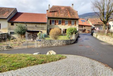 GRAND POTENTIEL pour cette magnifique ferme à rénover en viager semi occupé sans rente