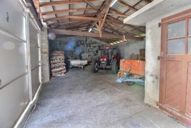 GRAND POTENTIEL pour cette magnifique ferme à rénover en viager semi occupé sans rente