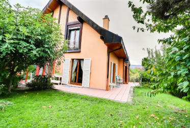 Très grande maison familiale en viager occupé sans rente