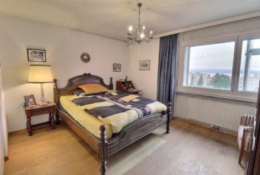 Charmant appartement en viager occupé sans rente, idéalement situé à Mont-sur-Rolle, au cœur de l’un des villages les plus prisés de La Côte.