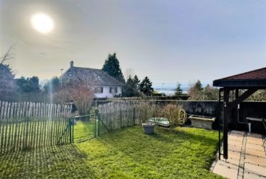 Superbe appartement en viager occupé sans rente avec piscine et vue Lac