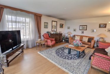 Charmant appartement en viager occupé sans rente, idéalement situé à Mont-sur-Rolle, au cœur de l’un des villages les plus prisés de La Côte.