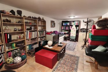 Jolie maison en viager occupé sans rente au calme avec un grand jardin