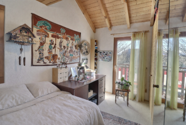 Jolie maison en viager occupé sans rente au calme avec un grand jardin