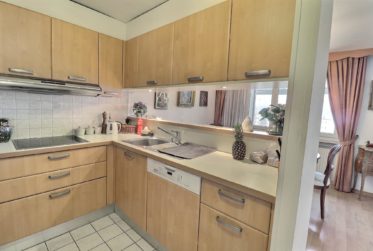 Charmant appartement en viager occupé sans rente, idéalement situé à Mont-sur-Rolle, au cœur de l’un des villages les plus prisés de La Côte.