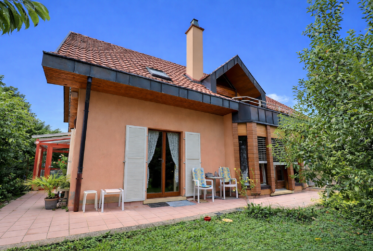 Très grande maison familiale en viager occupé sans rente