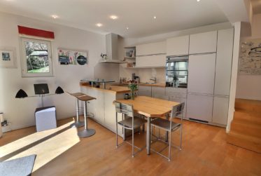 Magnifique maison en viager occupé sans rente avec splendide vue Lac