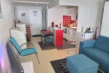 Super studio avec jardin privé en viager occupé sans rente limité à 5 ans.
