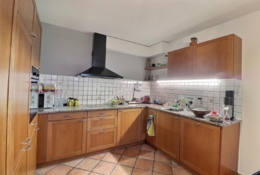 RESERVÉ Superbe appartement en viager occupé sans rente avec piscine et vue Lac