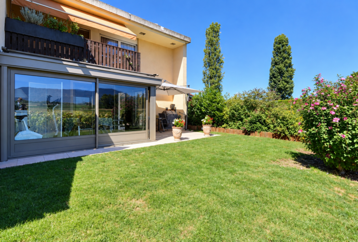 Magnifique appartement en rez de jardin vue dégagée sur la campagne en viager occupé sans rente