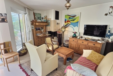 RESERVÉ Magnifique appartement en viager occupé sans rente avec accès direct au Lac